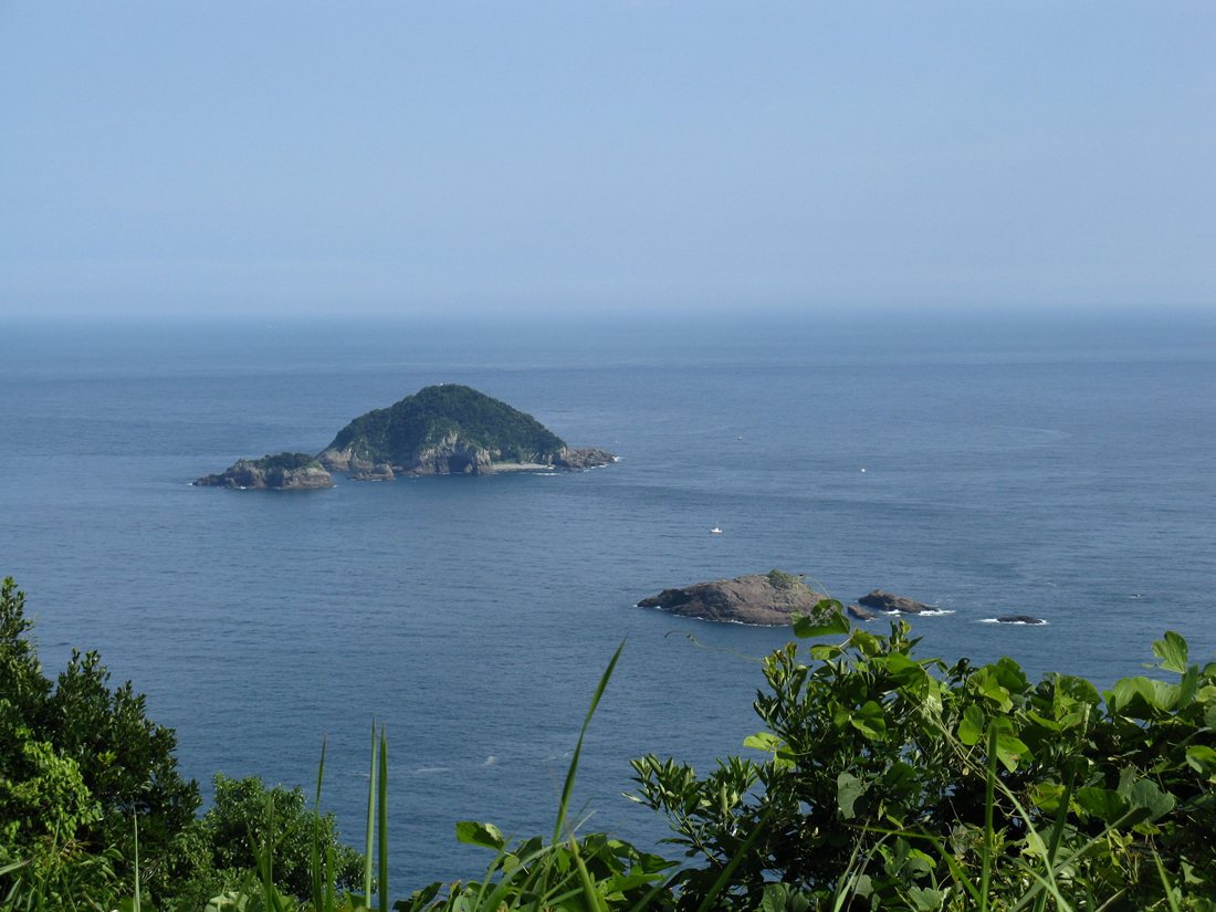 枇榔島(門川湾沖に浮かぶ枇榔島)