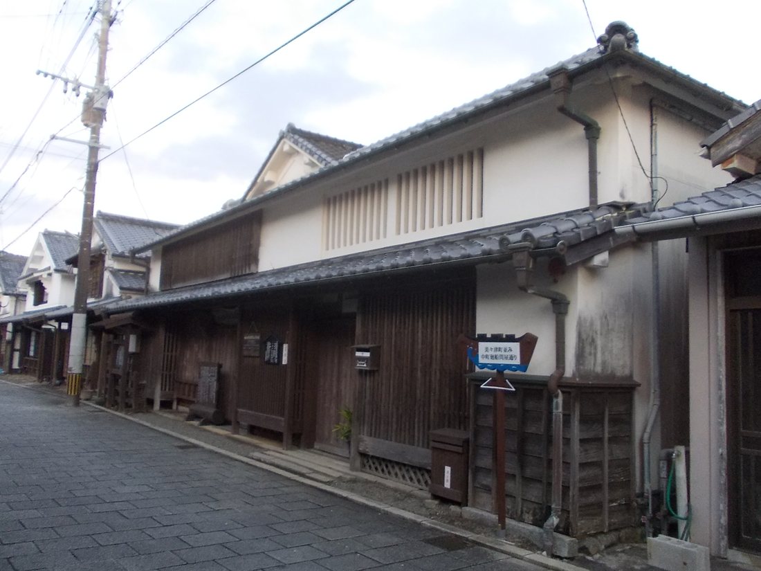 日向市歴史民俗資料館の外観