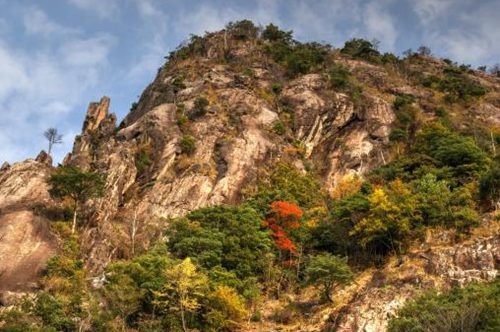 比叡山（日之影町・京都の比叡山とは別の山）の岩峰