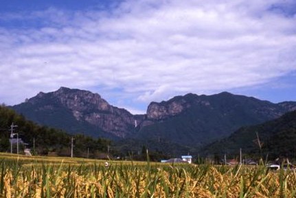 行縢山
