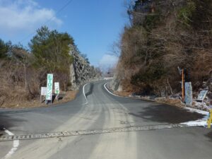 六峰街道 起点側にあたる延岡市北方町の六峰街道（冬季の積雪時）