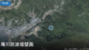 庵川防波堤壁画