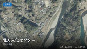 延岡市北方町川水流（北方文化センター周辺）の空中写真